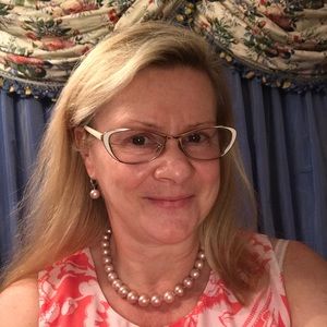 Meet your Posher, Valerie